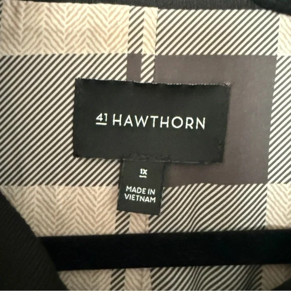 41 Hawthorn Black Quilted Vest - Picture 3 of 4